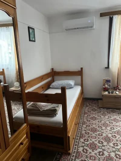 Къща за гости "Зеленият двор"