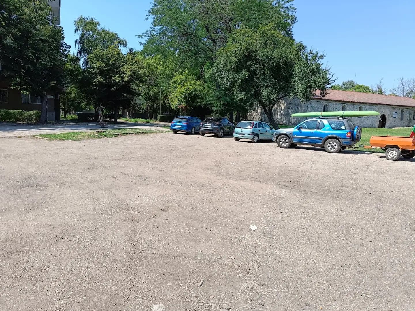 Паркинг замък "Баба Вида"