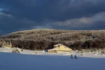 Семеен хотел "Узана"