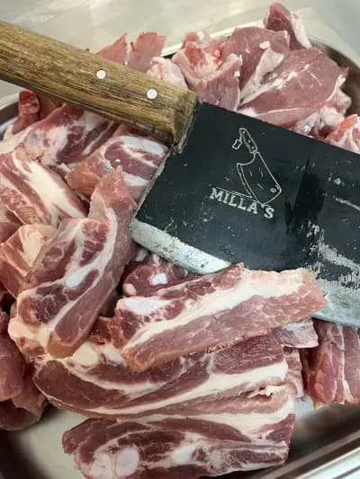 Месарница Милас ( Milla's ). Месо, месни и млечни деликатеси, фермерски продукти