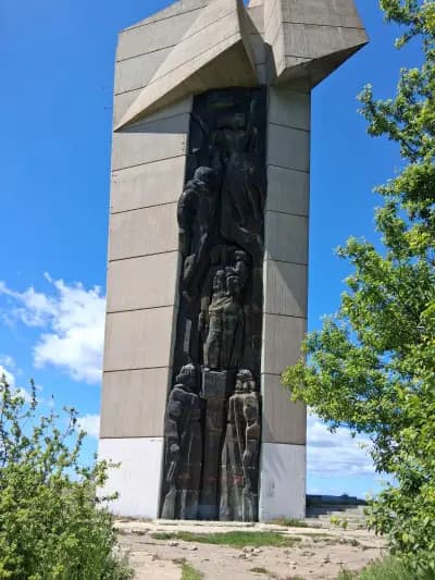 Паметник 110 години от Освобождението на България Бакаджика