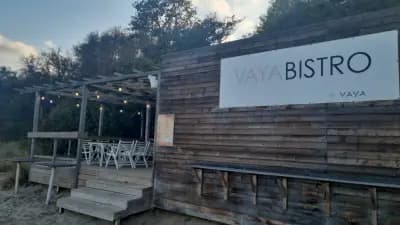 Vaia Bistro