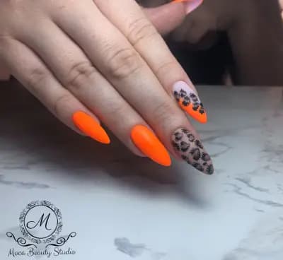 Moca Beauty Studio - маникюр в Пловдив