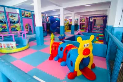 Детски център Kids Paradise