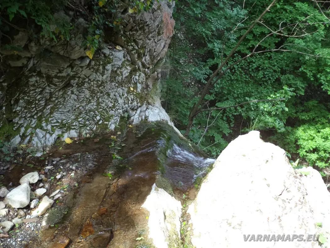 Водопад Куза скока