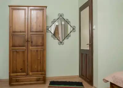 "Слънчевата къща" за гости (The Sunny Guest House)