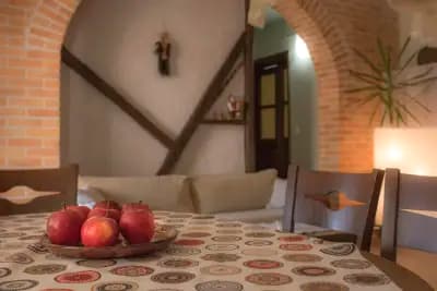 "Слънчевата къща" за гости (The Sunny Guest House)
