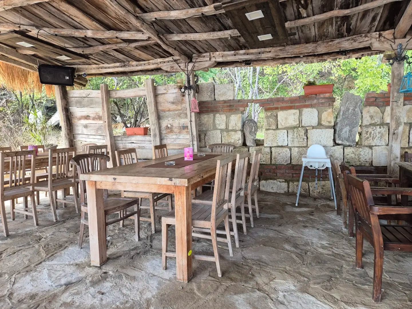 Hero's Bar