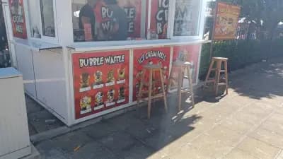 Icecream rolls and bubble waffles