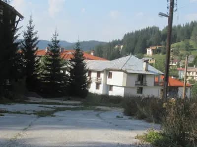Kris Hotel