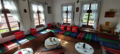 Патева къща