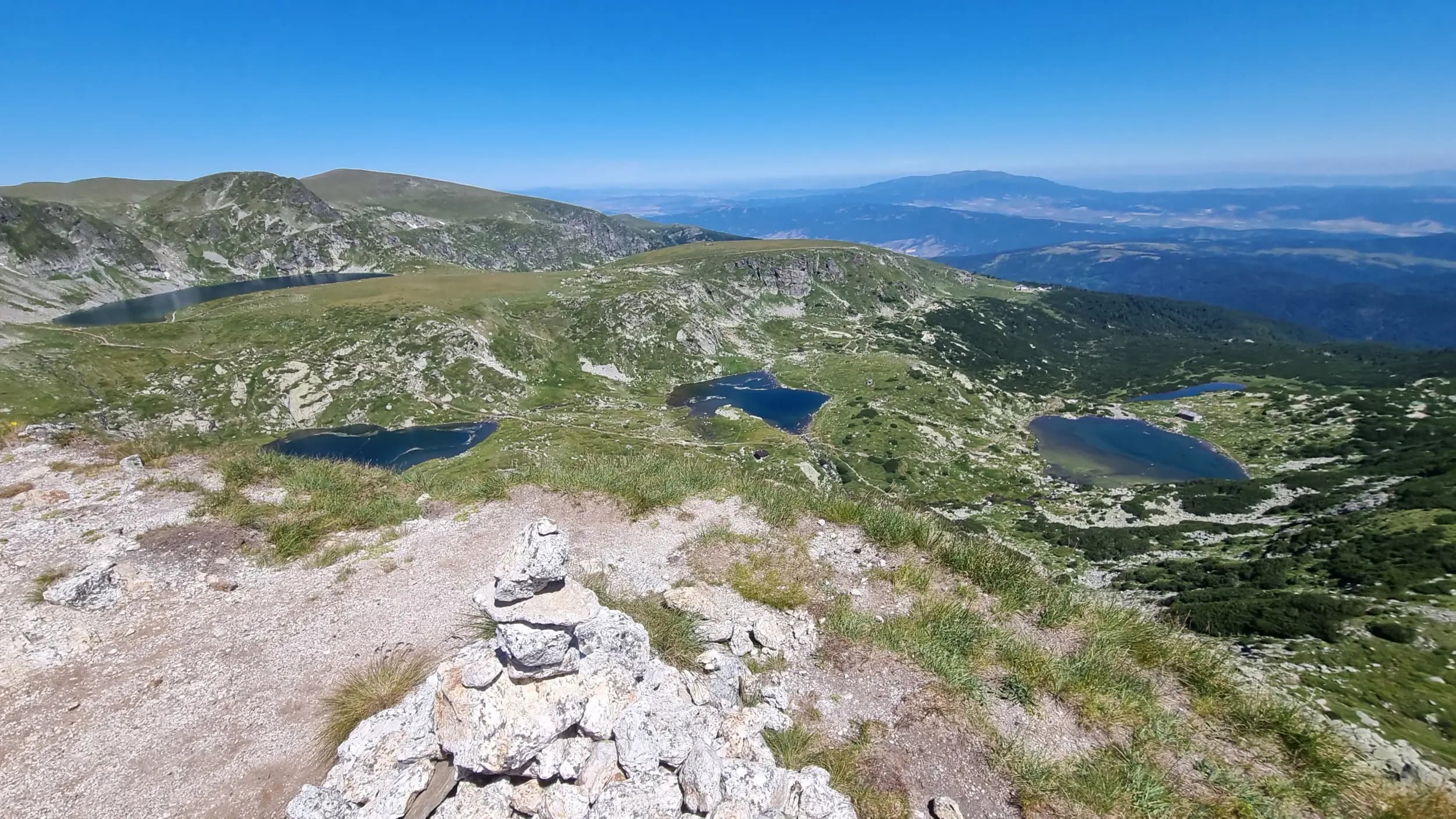 вр. Харамията 2465 м