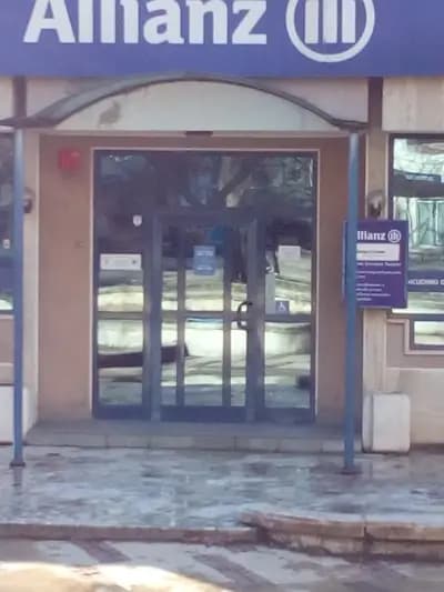 Банков клон на Алианц Банк България