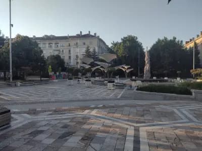 Площад "Поезия"