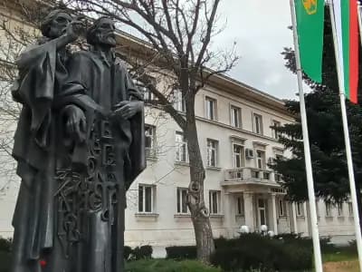 Паметник Кирил и Методий