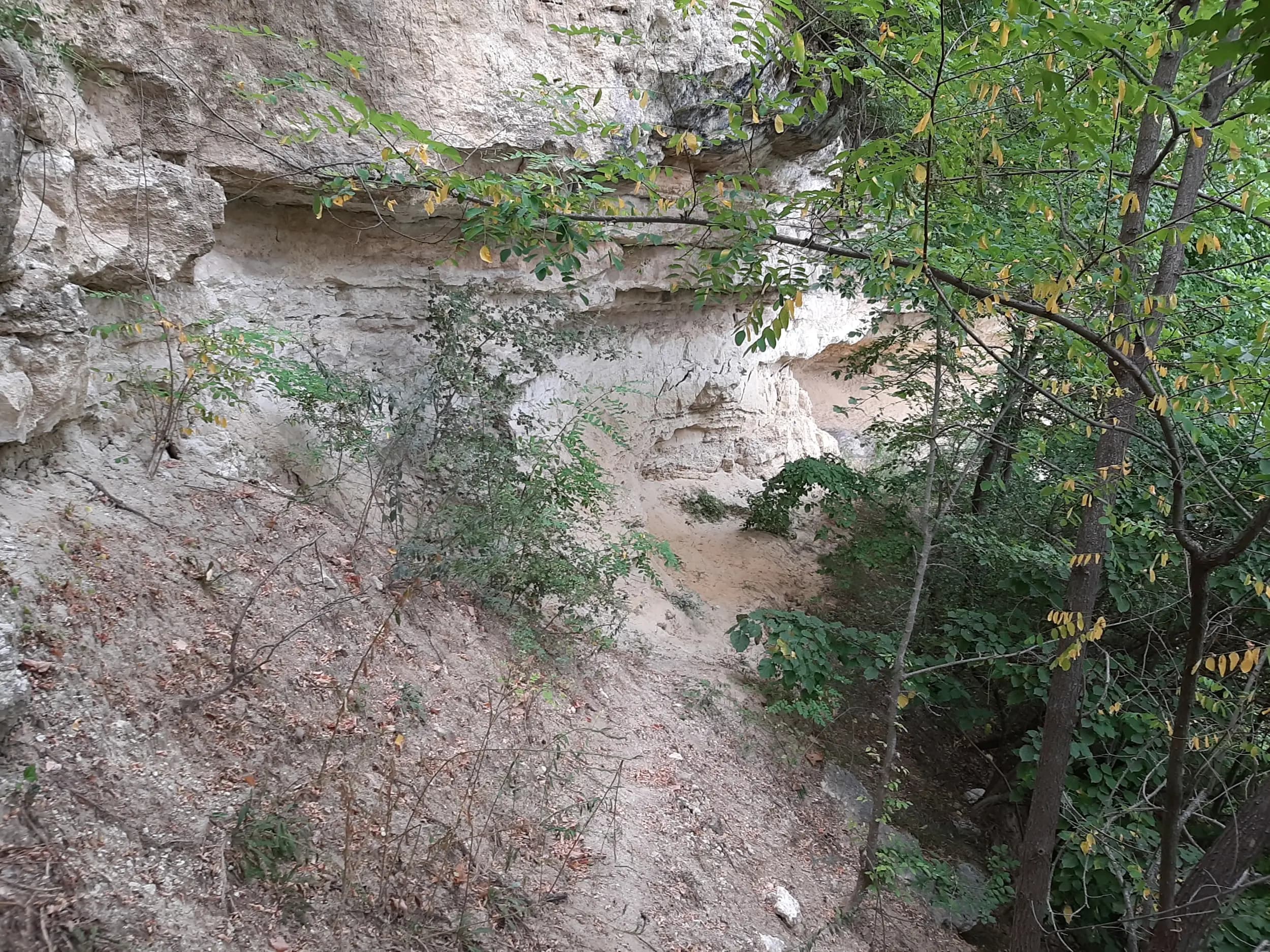 Пясъчна пещера