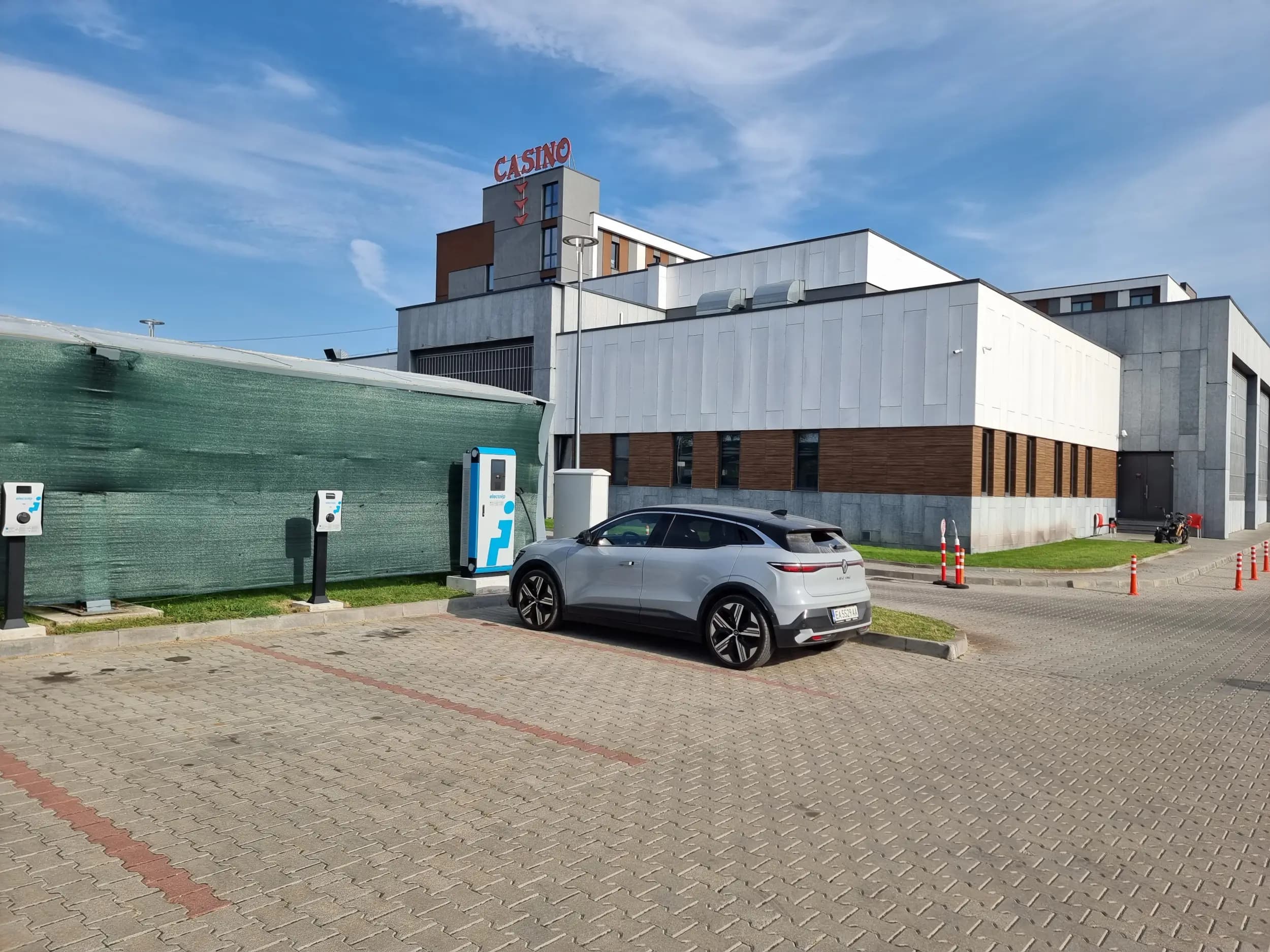 Станция за зареждане electrip