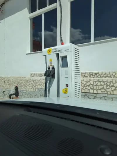 Станция за зареждане Fines
