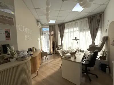 She Glows | Beauty room