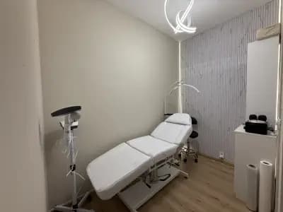 She Glows | Beauty room