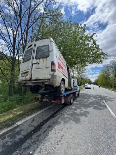 Пътна помощ гр-Гурково 24/7 Asistență Rutieră Roadside Assistance