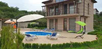 Вила Estate