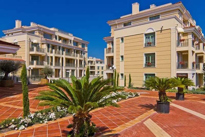 Flores Garden - Menada Apartments
