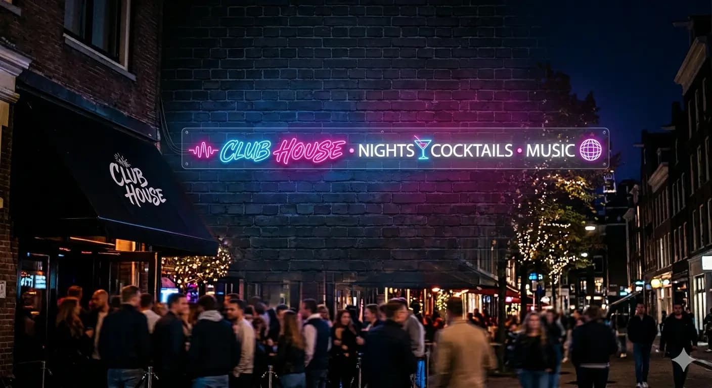 CLUB HOUSE