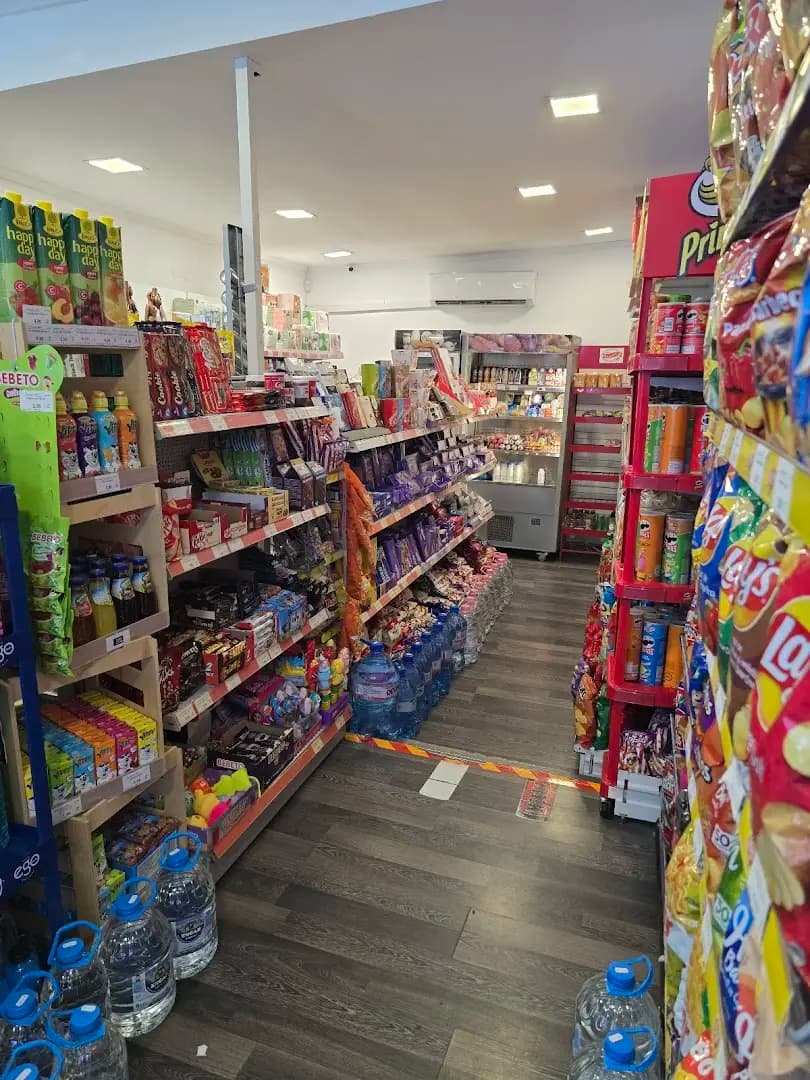 SUPERMARKET