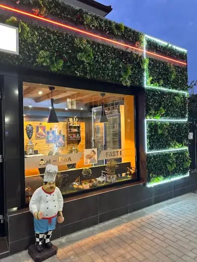 Ам-Гъл Fast Food І Разнообразие от бургери и чабати І Пържени картофки І Скара І Домашно приготвена храна І Храна за