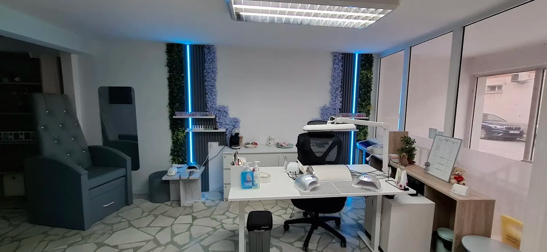 Desi Nail Art Studio