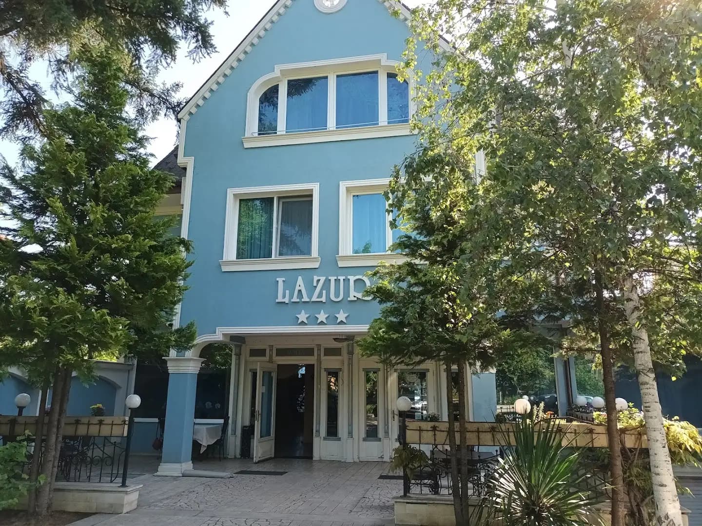 Hotel Lazur