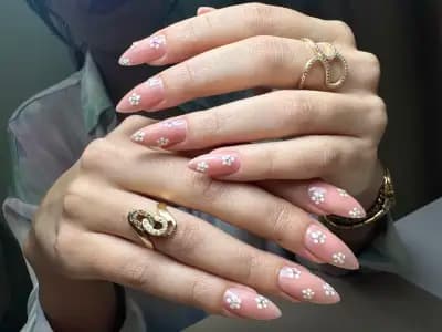 A.L. NAILS