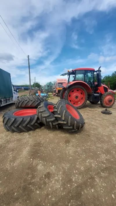 Serviz Пътна Помощ Сервиз за гуми ЕТ ГОГО 90 Мобилен сервиз
