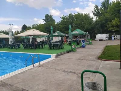 Общински Басейн