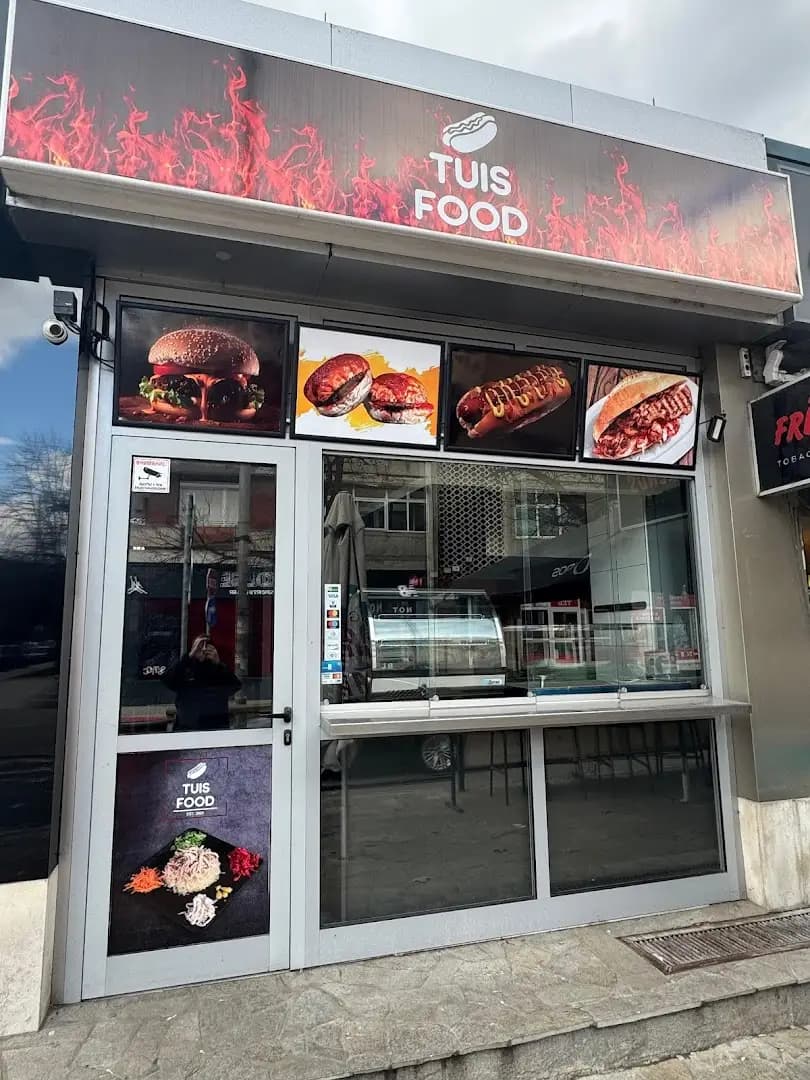 TUİS FOOD