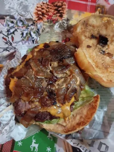 Street Dogs Неприлично вкусна храна