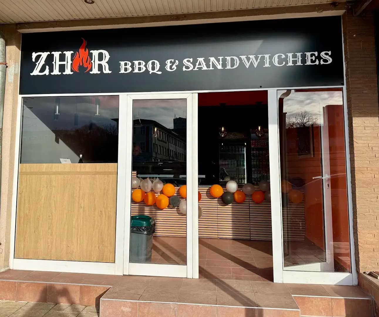 ZHAR BBQ & Sandwiches