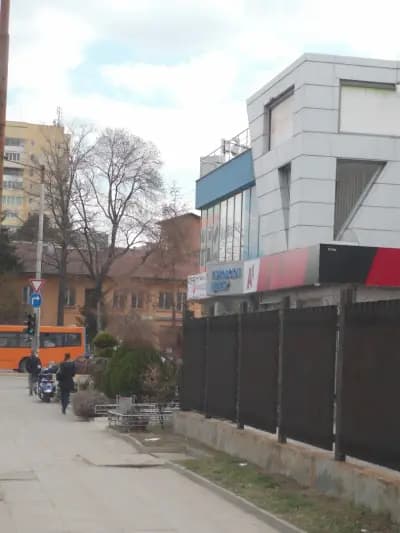 Търговски център Таби