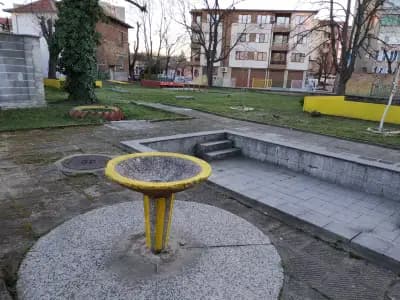ДЕТСКА ЯСЛА 4 (ДЯ) „Пролет"