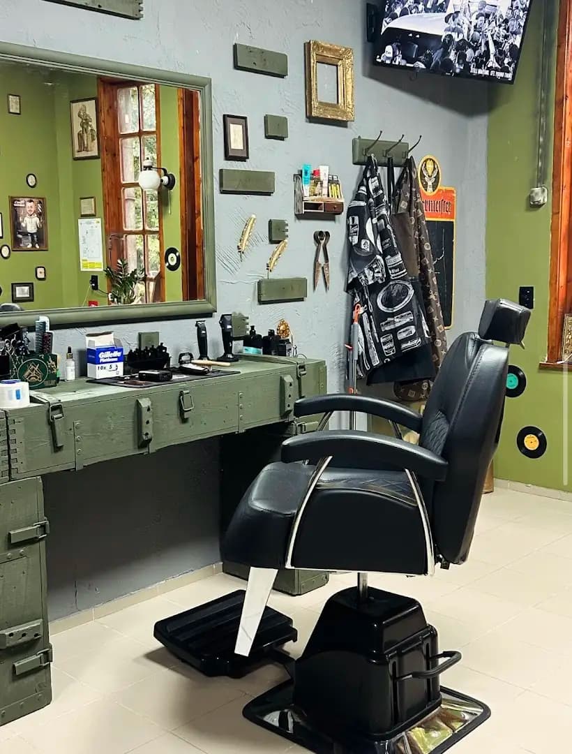 Ретро Бръснарница "Барбоса"