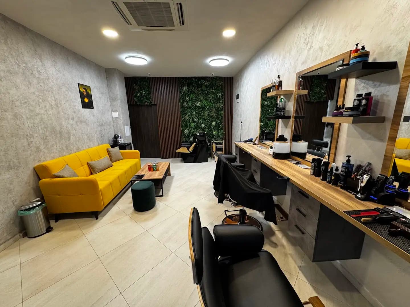 BARBER HUB