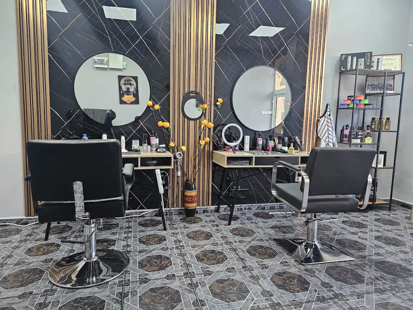 Barber Shop T&М