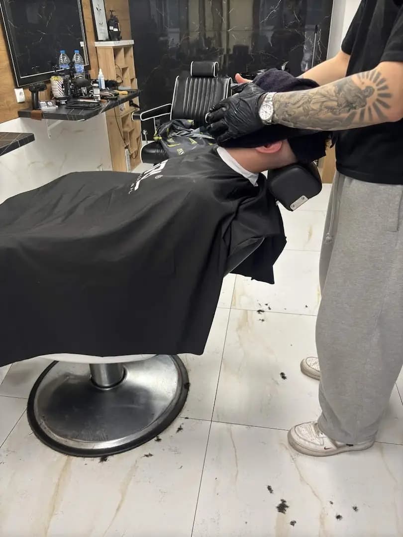 Barbershop Tsakiris