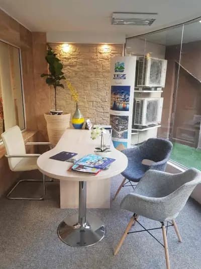 Arena Travel Center