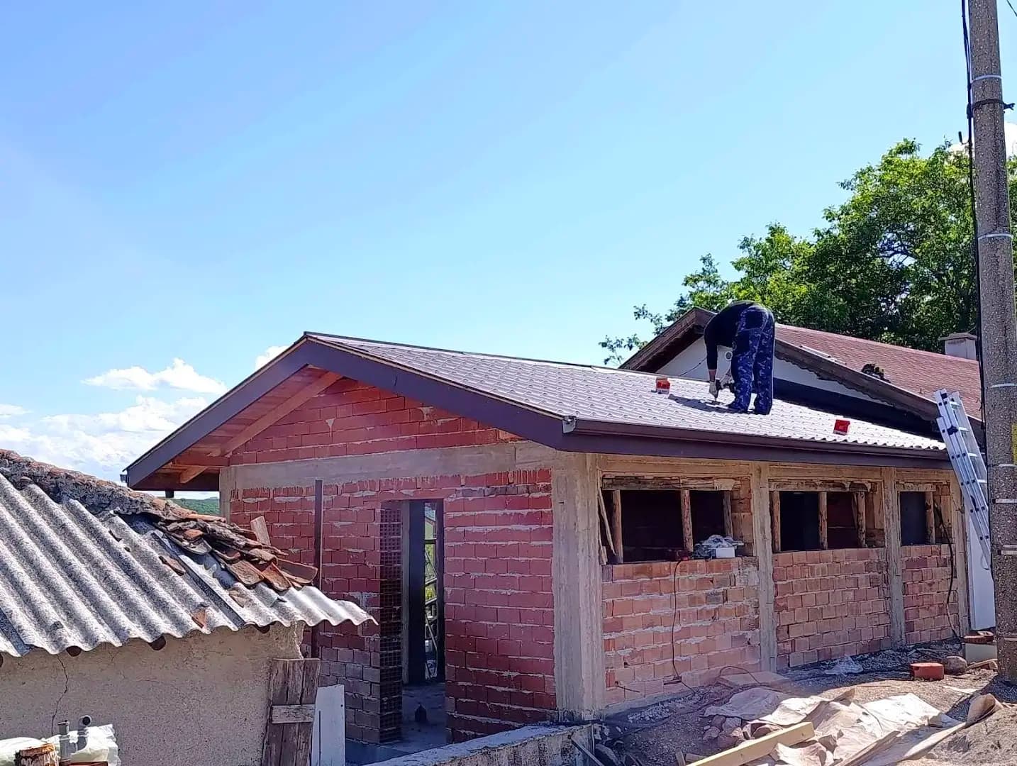 Skyline Construction
