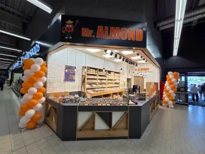 Mr. Almond - Ядки и още нещо...