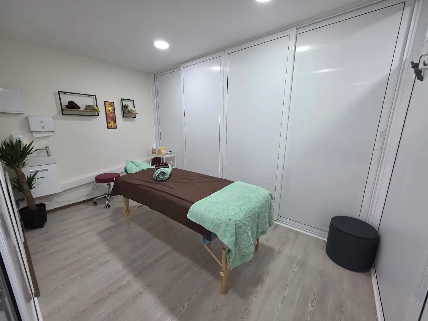 GATEWAY Massage Studio