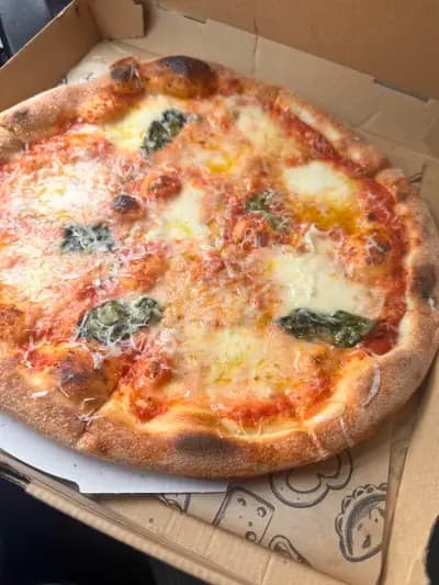 Pizza La Familiglia