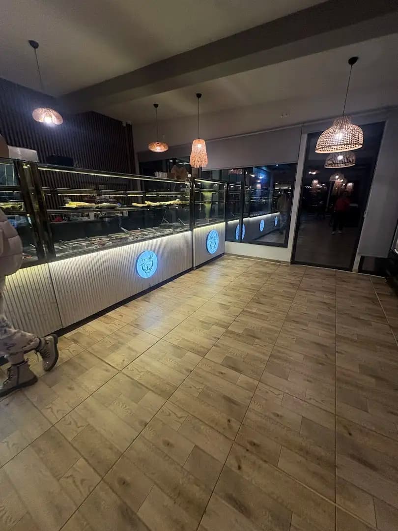 Arnold Fit Food НСА - Ресторант за здравословна храна и протеини